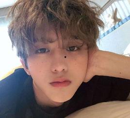 蔡徐坤八卦圈爆料视频,揭秘明星背后的故事  第1张